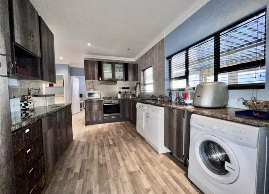 3 Bedroom Property for Sale in Vaalpark Free State